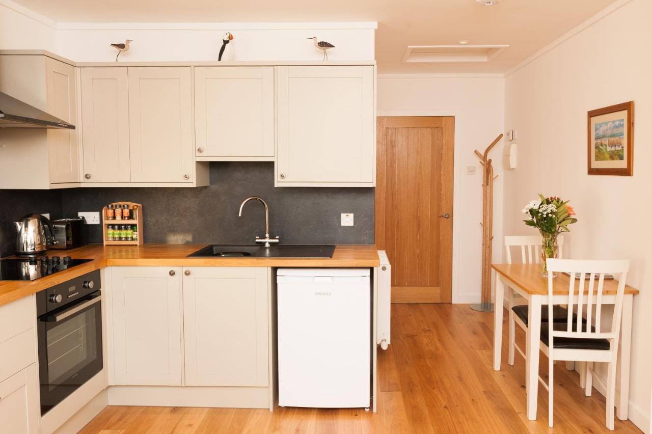 An Cala Beag Self Catering Apartment On The Waternish Peninsula Hallin Eksteriør bilde