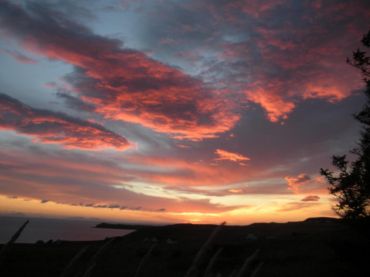 An Cala Beag Self Catering Apartment On The Waternish Peninsula Hallin Eksteriør bilde