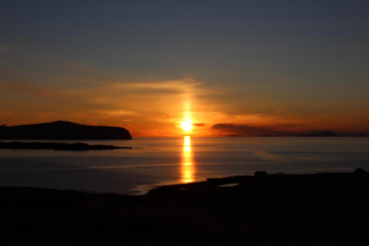 An Cala Beag Self Catering Apartment On The Waternish Peninsula Hallin Eksteriør bilde